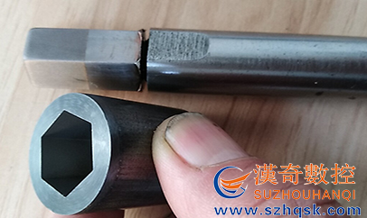 全数控镜面火花机HQ-400K加工钨钢汽车紧固件